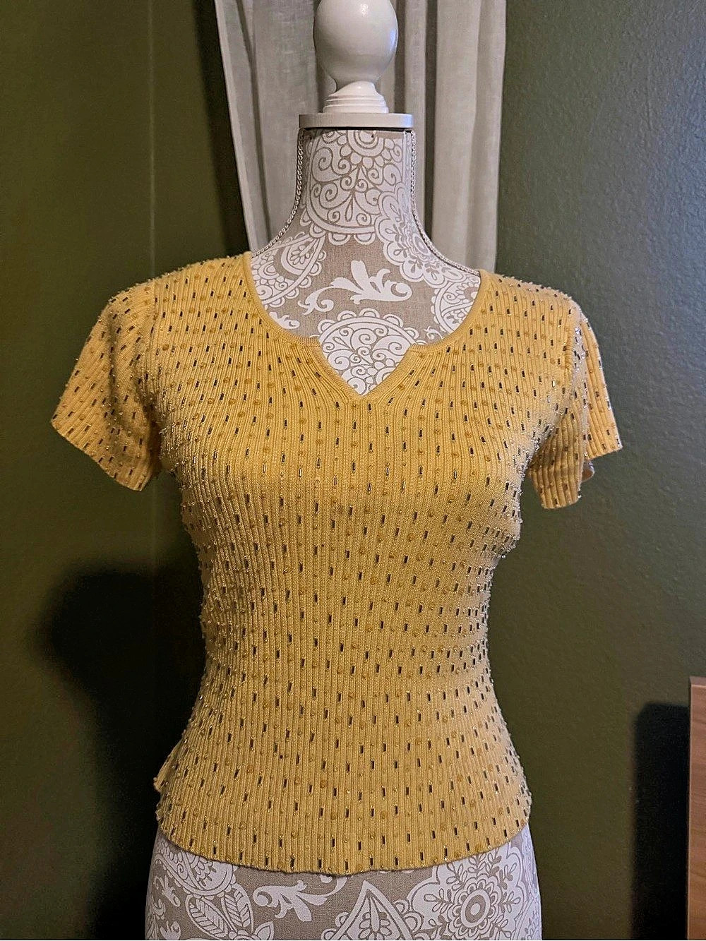 Christine Phipps Yellow Knit V-Neck Top Size Small Like New